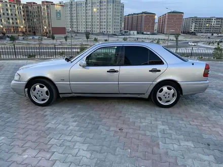 Mercedes-Benz C 230 1997 года за 2 400 000 тг. в Актау – фото 4