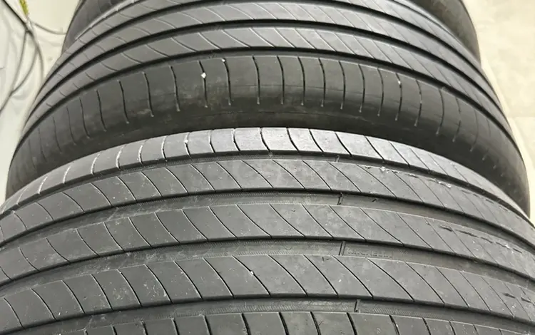 Комплект шин Michelin за 135 000 тг. в Астана