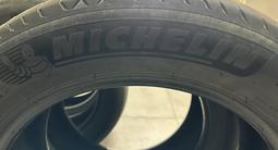 Комплект шин Michelin за 150 000 тг. в Астана – фото 3