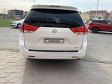 Toyota Sienna 2011 года за 9 999 999 тг. в Атырау – фото 3