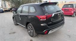 Mitsubishi Outlander 2022 годаүшін11 000 000 тг. в Актау – фото 3