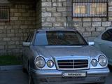 Mercedes-Benz E 200 1997 годаүшін3 200 000 тг. в Атырау