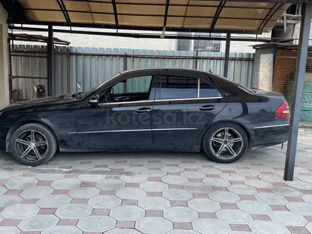 Mercedes-Benz E 320 2003 года за 4 100 000 тг. в Алматы – фото 2