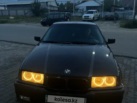 BMW 328 1994 года за 2 500 000 тг. в Алматы – фото 14