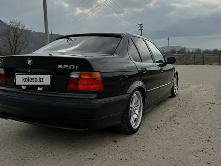 BMW 328 1994 года за 2 500 000 тг. в Алматы – фото 4