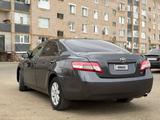 Toyota Camry 2010 года за 4 000 000 тг. в Актобе – фото 2