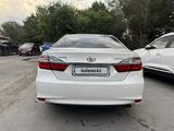 Toyota Camry 2016 года за 9 500 000 тг. в Семей – фото 4