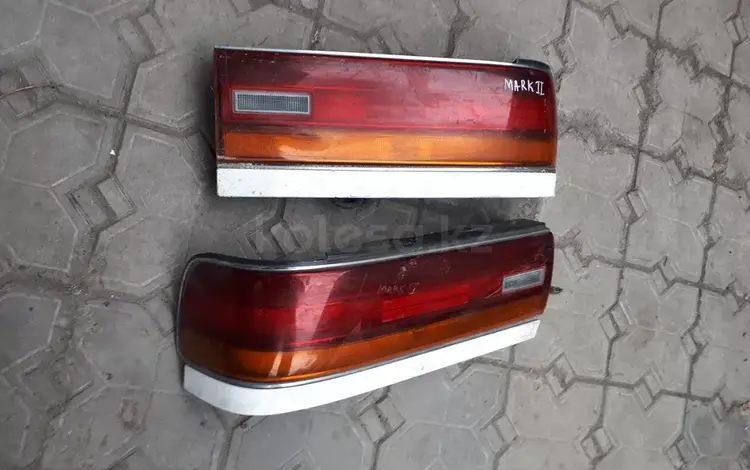 На TOYOTA MARK 2 фонари с ресничками за 15 000 тг. в Алматы