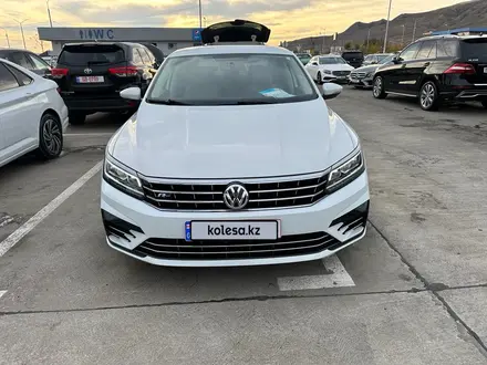 Volkswagen Passat 2018 года за 6 300 000 тг. в Жезказган – фото 3