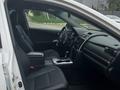 Toyota Camry 2014 года за 5 600 000 тг. в Уральск – фото 11