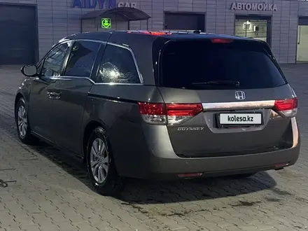 Honda Odyssey 2017 года за 14 500 000 тг. в Актобе – фото 4