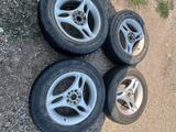 Комплект шин 235/65 R 17 с универсальными дисками.үшін140 000 тг. в Усть-Каменогорск