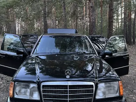 Mercedes-Benz E 280 1995 года за 2 800 000 тг. в Усть-Каменогорск