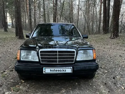 Mercedes-Benz E 280 1995 года за 2 800 000 тг. в Усть-Каменогорск – фото 7