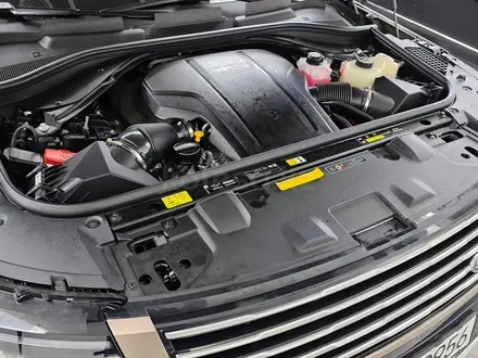 Land Rover Range Rover 2025 года за 126 140 000 тг. в Алматы – фото 4