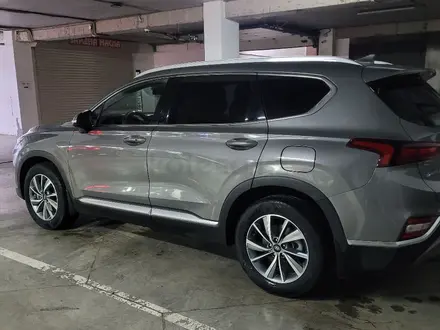 Hyundai Santa Fe 2019 года за 13 900 000 тг. в Астана – фото 4