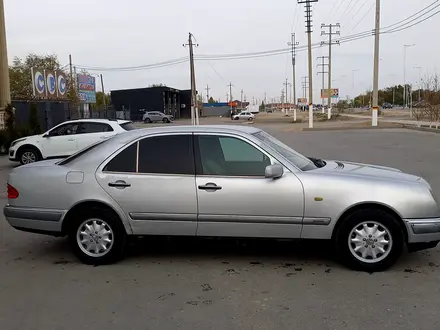 Mercedes-Benz E 280 1998 года за 2 900 000 тг. в Кызылорда – фото 5