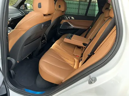 BMW X5 2021 года за 40 000 000 тг. в Алматы – фото 33