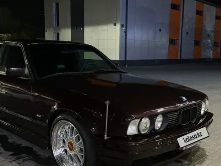 BMW 525 1993 года за 2 100 000 тг. в Атырау