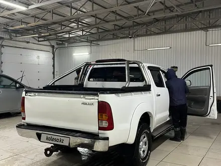 Toyota Hilux 2009 года за 6 500 000 тг. в Жанаозен – фото 2