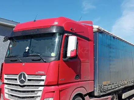 Mercedes-Benz  Actros 2015 года за 20 000 000 тг. в Атырау – фото 2