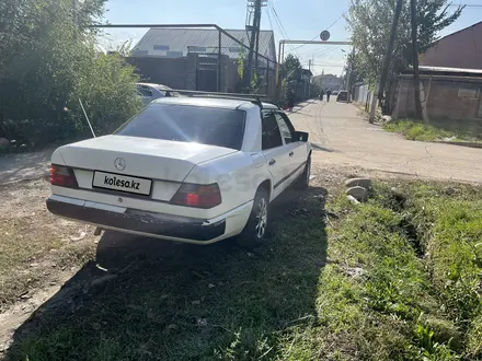 Mercedes-Benz E 230 1989 года за 1 100 000 тг. в Алматы