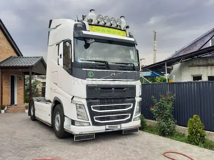 Volvo  FH 2017 года за 35 000 000 тг. в Алматы – фото 13