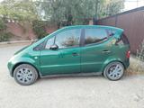 Mercedes-Benz A 140 1998 года за 1 800 000 тг. в Актобе – фото 4
