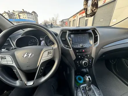 Hyundai Santa Fe 2017 года за 12 500 000 тг. в Кокшетау – фото 3