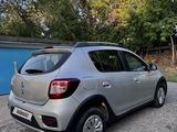 Renault Sandero Stepway 2015 года за 3 400 000 тг. в Караганда – фото 5