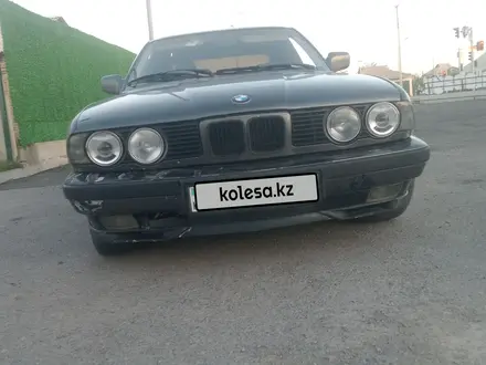 BMW 520 1990 года за 1 600 000 тг. в Туркестан