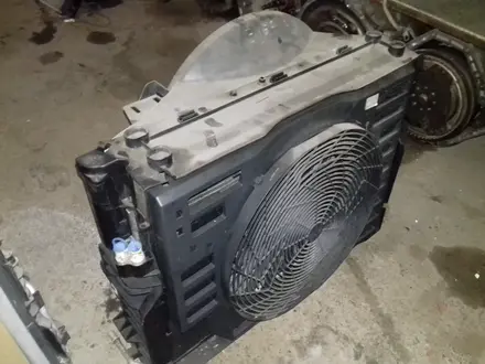 Кассета радиаторов в сборе BMW E65 E66 за 100 000 тг. в Алматы – фото 2