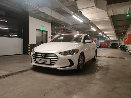 Hyundai Elantra 2018 года за 8 300 000 тг. в Алматы – фото 2