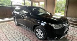 Mitsubishi Outlander 2015 года за 8 900 000 тг. в Жезказган