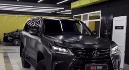 Lexus LX 570 2016 года за 41 150 000 тг. в Астана – фото 2