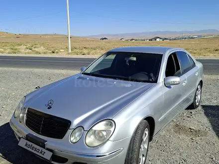 Mercedes-Benz E 320 2002 года за 4 300 000 тг. в Туркестан – фото 2
