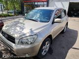 Toyota RAV4 2006 года за 7 000 000 тг. в Астана