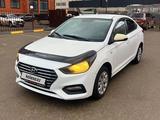 Hyundai Solaris 2018 года за 4 200 000 тг. в Актобе – фото 2