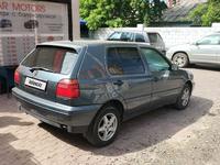 Volkswagen Golf 1998 года за 2 100 000 тг. в Астана