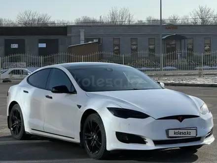 Tesla Model S 2015 года за 25 000 000 тг. в Алматы – фото 4