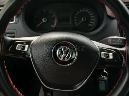 Volkswagen Polo 2015 года за 4 500 000 тг. в Актобе – фото 7