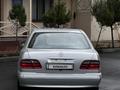 Mercedes-Benz E 320 2002 года за 4 800 000 тг. в Шымкент – фото 4