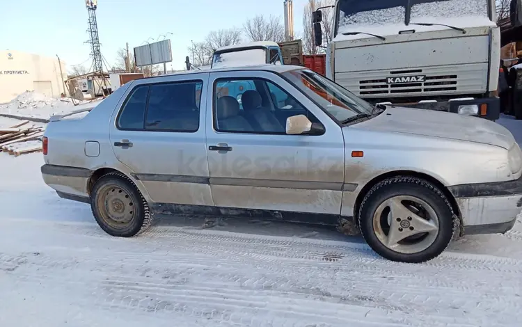 Volkswagen Vento 1993 года за 1 100 000 тг. в Уральск