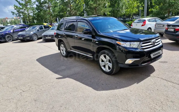 Toyota Highlander 2013 годаүшін13 595 705 тг. в Астана