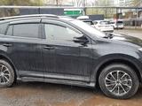 Toyota RAV4 2014 года за 9 500 000 тг. в Уральск – фото 2