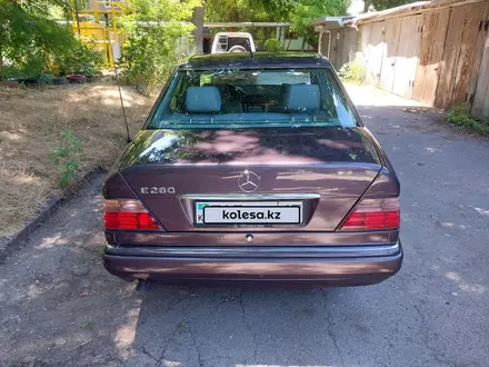 Mercedes-Benz E 280 1994 года за 4 200 000 тг. в Шымкент – фото 3