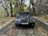 Mercedes-Benz E 220 1994 годаfor2 200 000 тг. в Алматы