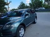 Volkswagen Touareg 2006 года за 5 000 000 тг. в Костанай – фото 3