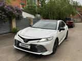 Toyota Camry 2018 года за 14 500 000 тг. в Астана