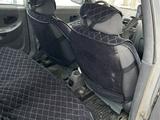 Hyundai Accent 2002 года за 700 000 тг. в Актобе – фото 3